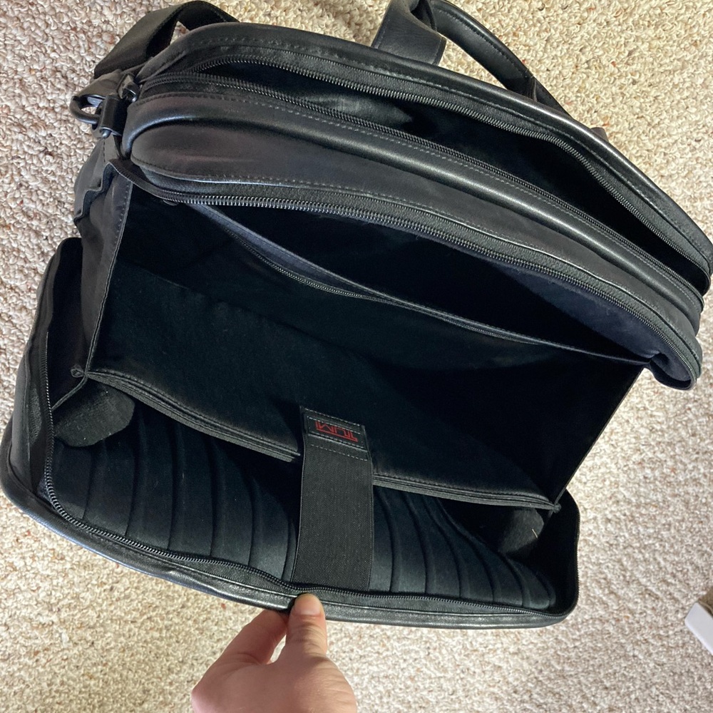 Tumi Alpha Essential Leather Briefcase - image 7